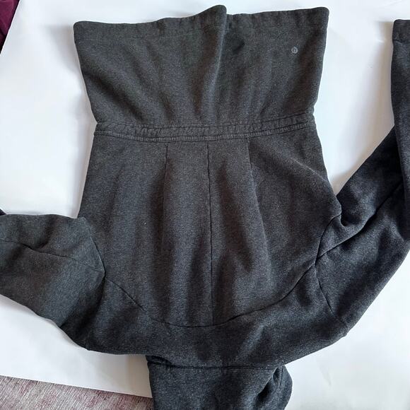 Lululemon Gray Full Zip Hooded Jacket - Women's Size 6 - Picture 7 of 9